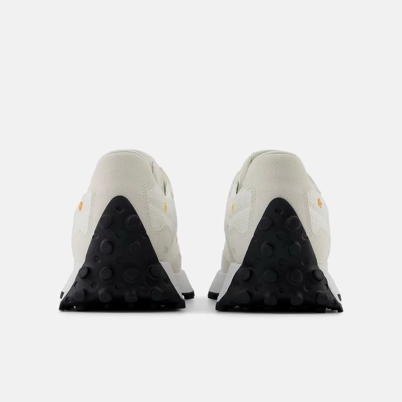 https://infinitysport.s3.amazonaws.com/products/1454b118-93a5-4ad0-aba8-48a83de6cc0b.webp