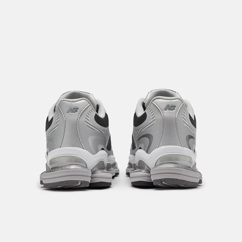 https://infinitysport.s3.amazonaws.com/products/6173d466-7095-48e3-a9bf-973064628a1b.webp