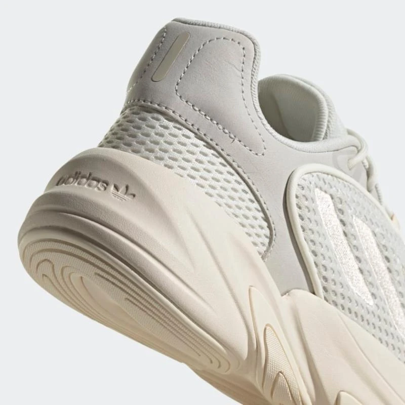 https://infinitysport.s3.amazonaws.com/products/637caae0-a970-4792-b3a6-27b34714ba12.webp