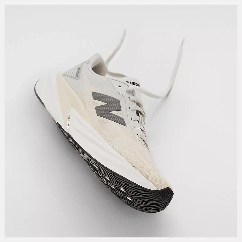 https://infinitysport.s3.amazonaws.com/products/7387ac2f-5f03-4f8d-bdae-7eb578642c63.webp