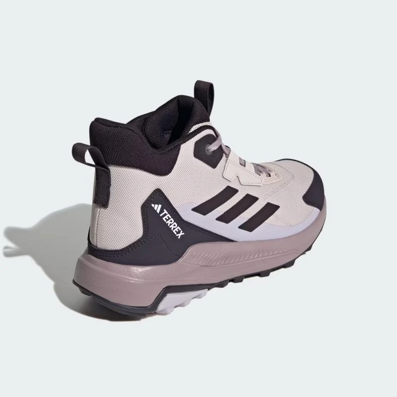 https://infinitysport.s3.amazonaws.com/products/7b7e1062-63e9-4c94-8bb8-72696bb6f5be.webp