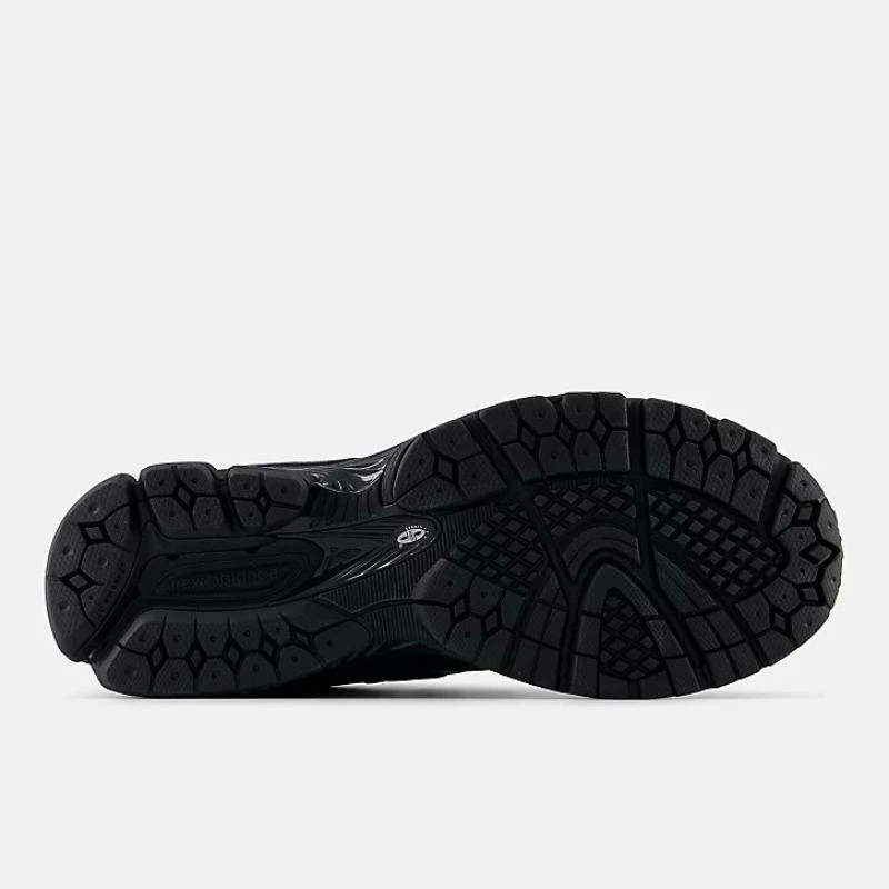 https://infinitysport.s3.amazonaws.com/products/8262ac85-eaf5-48cc-80c5-3e3451593e0e.webp