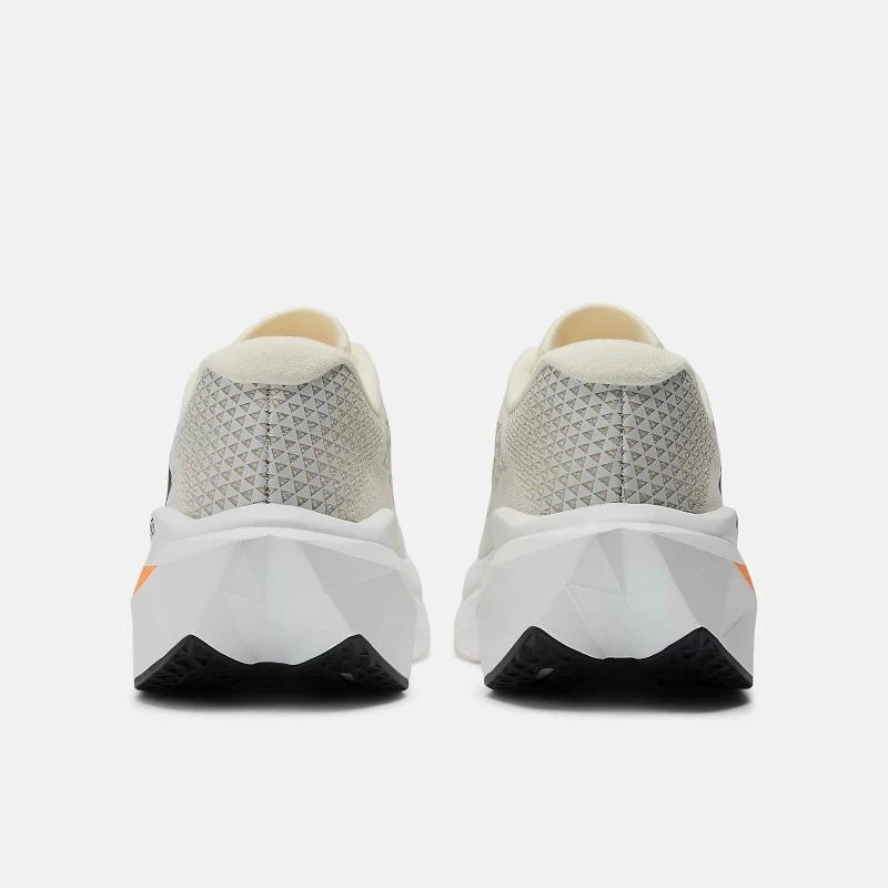 https://infinitysport.s3.amazonaws.com/products/aa8cda7b-b304-427e-ae6a-d95946640e26.webp