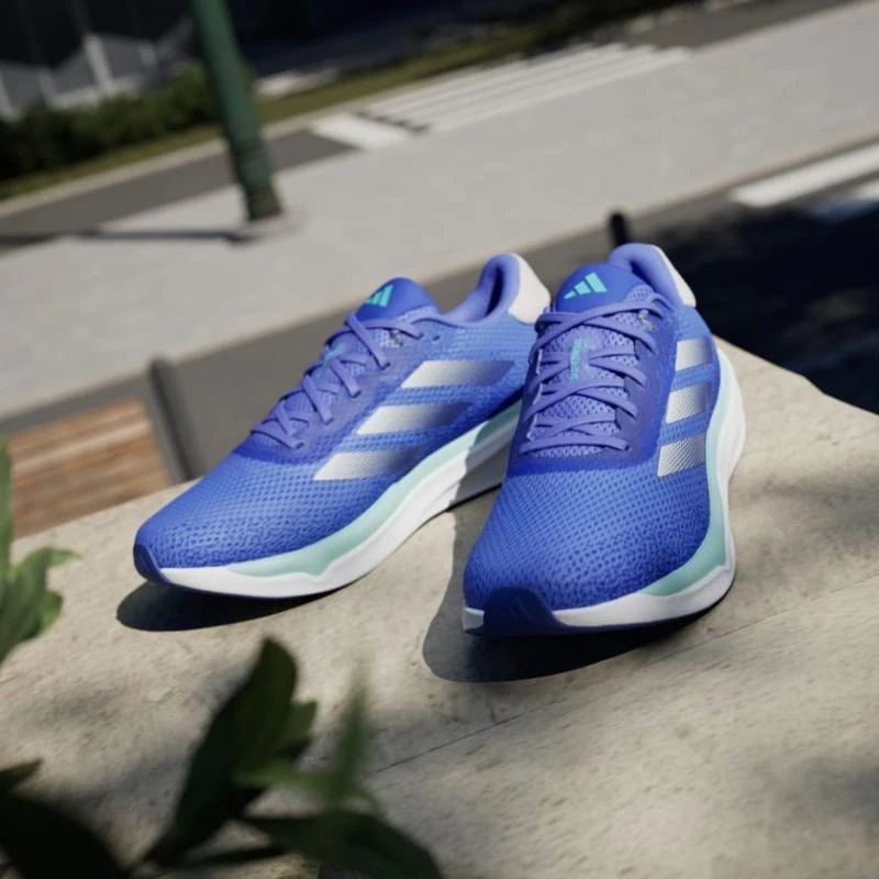 https://infinitysport.s3.amazonaws.com/products/e7dd81b8-e11e-4bc2-bce2-3dc1319513a8.webp