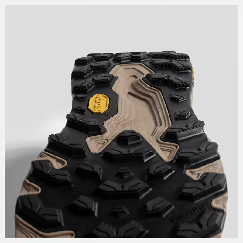https://infinitysport.s3.amazonaws.com/products/e8b7de74-7032-41b3-8370-e74e0744d186.webp
